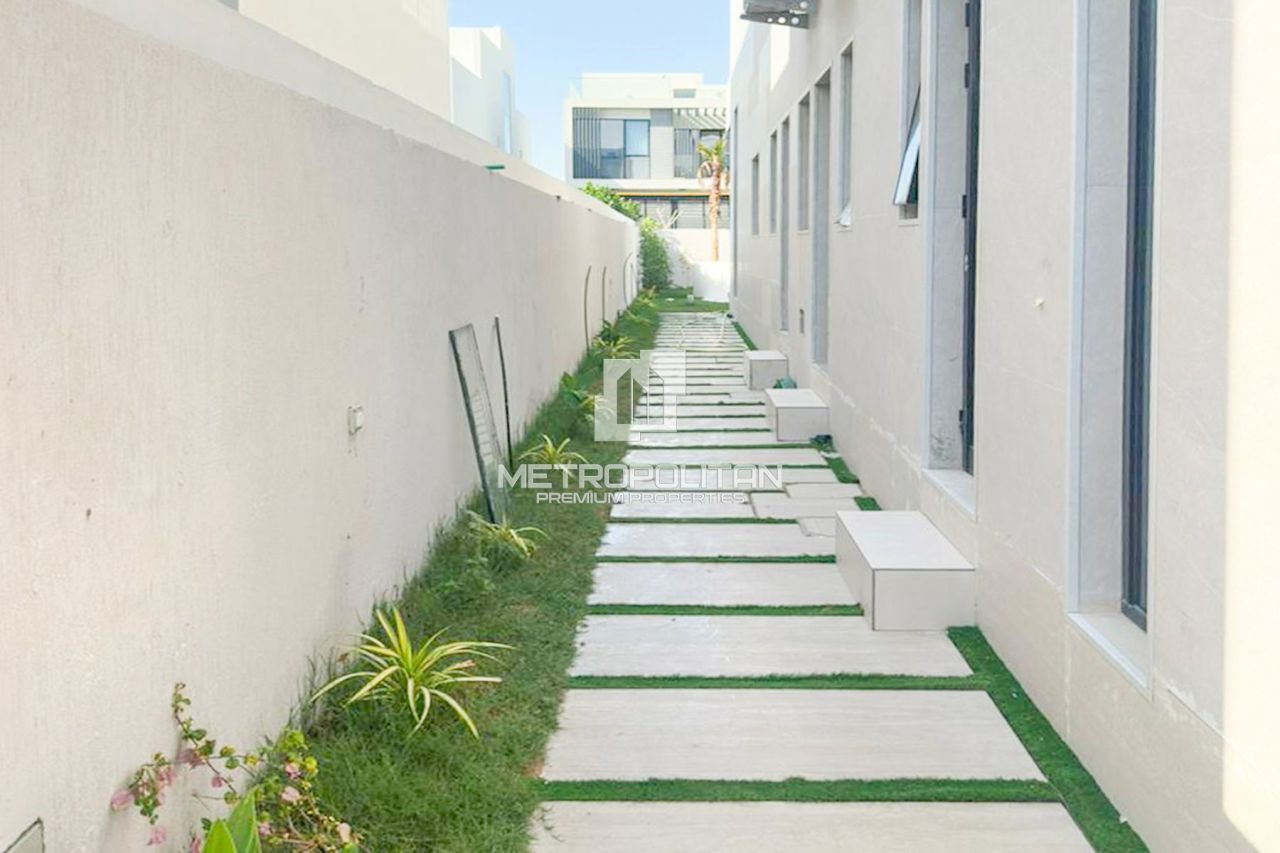 Villa à Dubaï, EAU, 759 m² - image 9