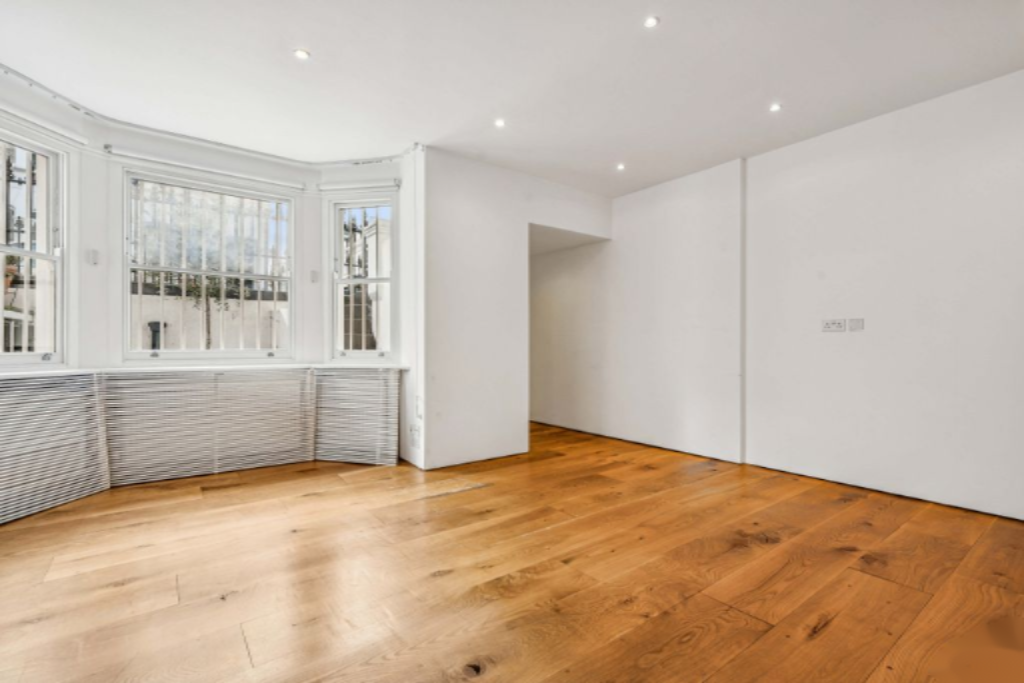 Flat in London, United Kingdom, 167 m² - picture 3