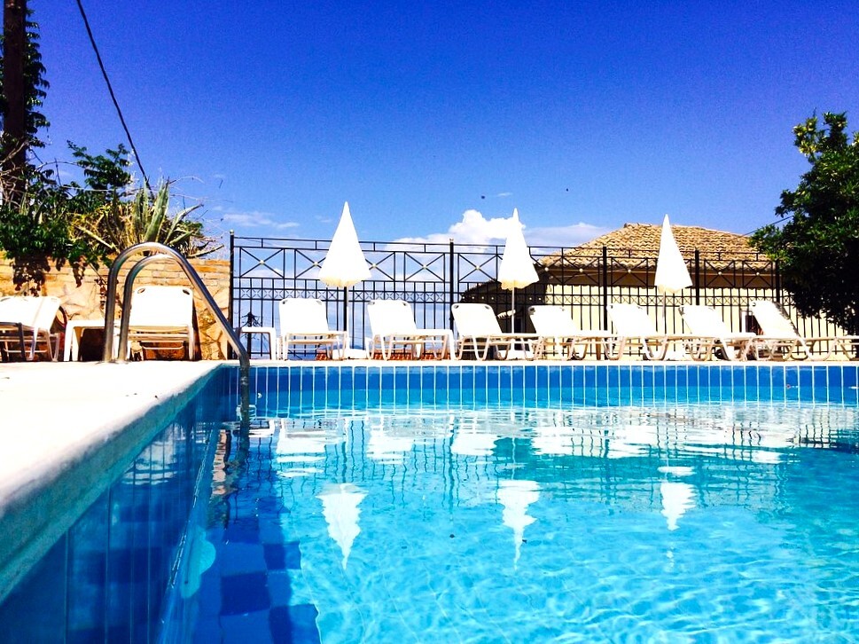 Hotel en Corfú, Grecia, 650 m² - imagen 11