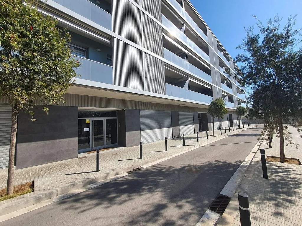 Propiedad comercial en Barcelona, España, 959 m² - imagen 2