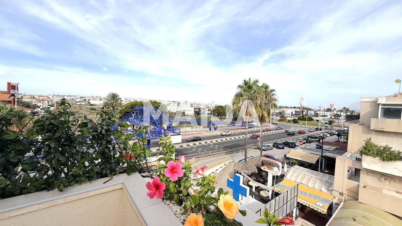 Flat in Torrevieja, Spain, 147 m² - picture 1