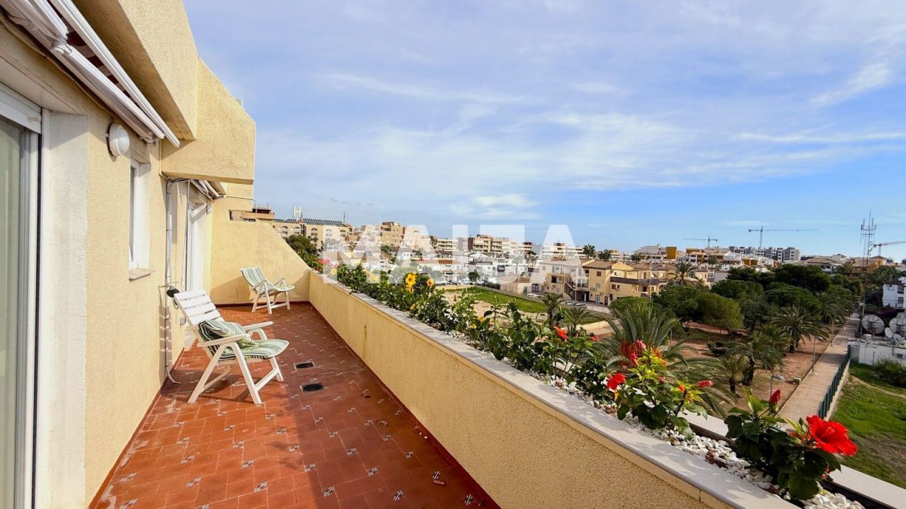 Flat in Torrevieja, Spain, 147 m² - picture 8