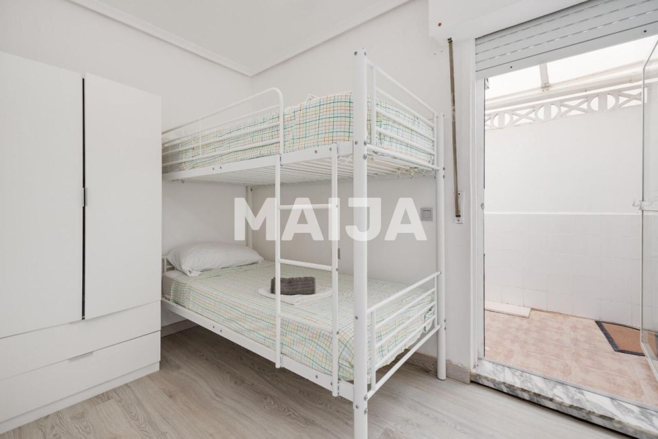 Apartment in Torrevieja, Spain, 92 m² - picture 12