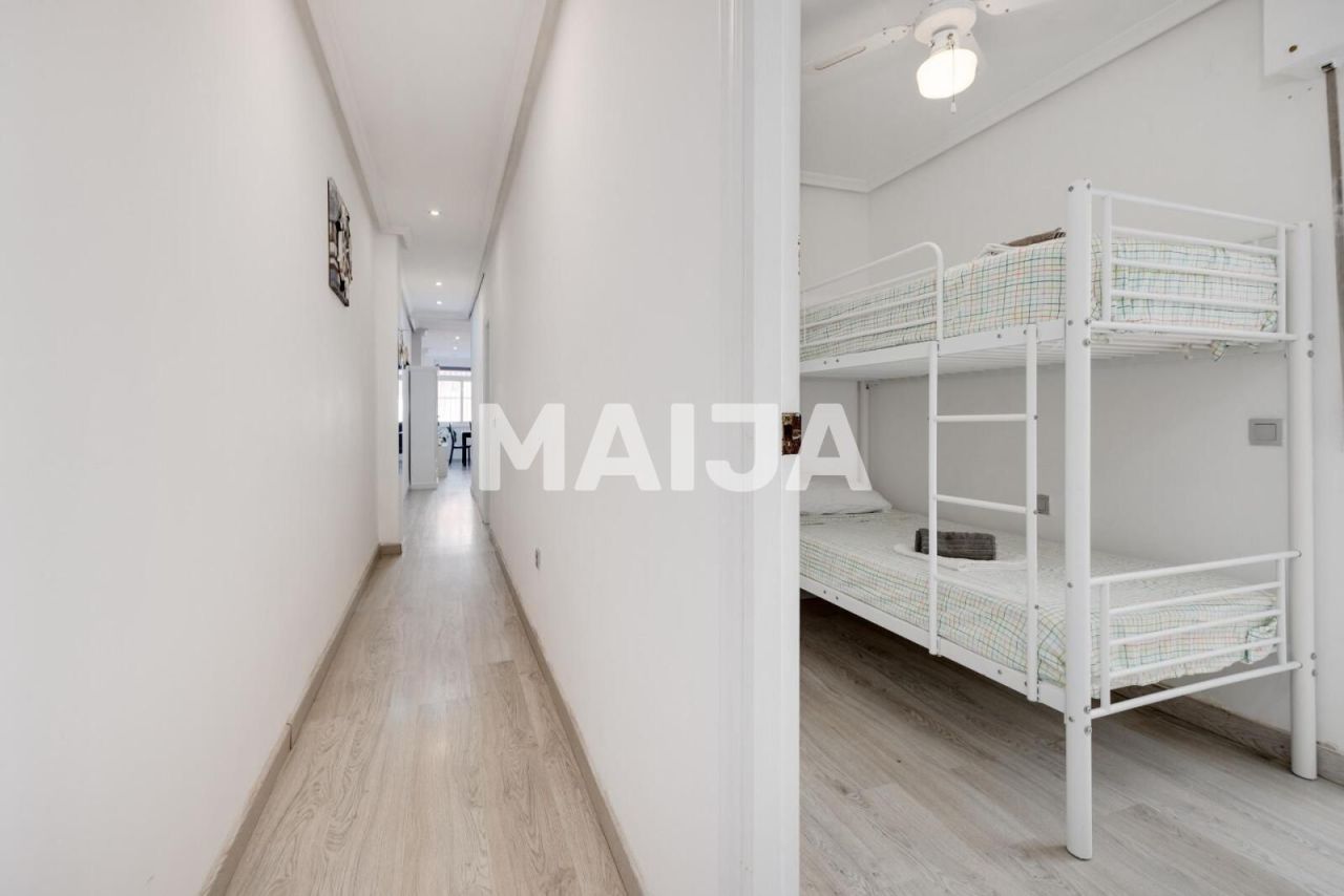 Apartment in Torrevieja, Spain, 92 m² - picture 13