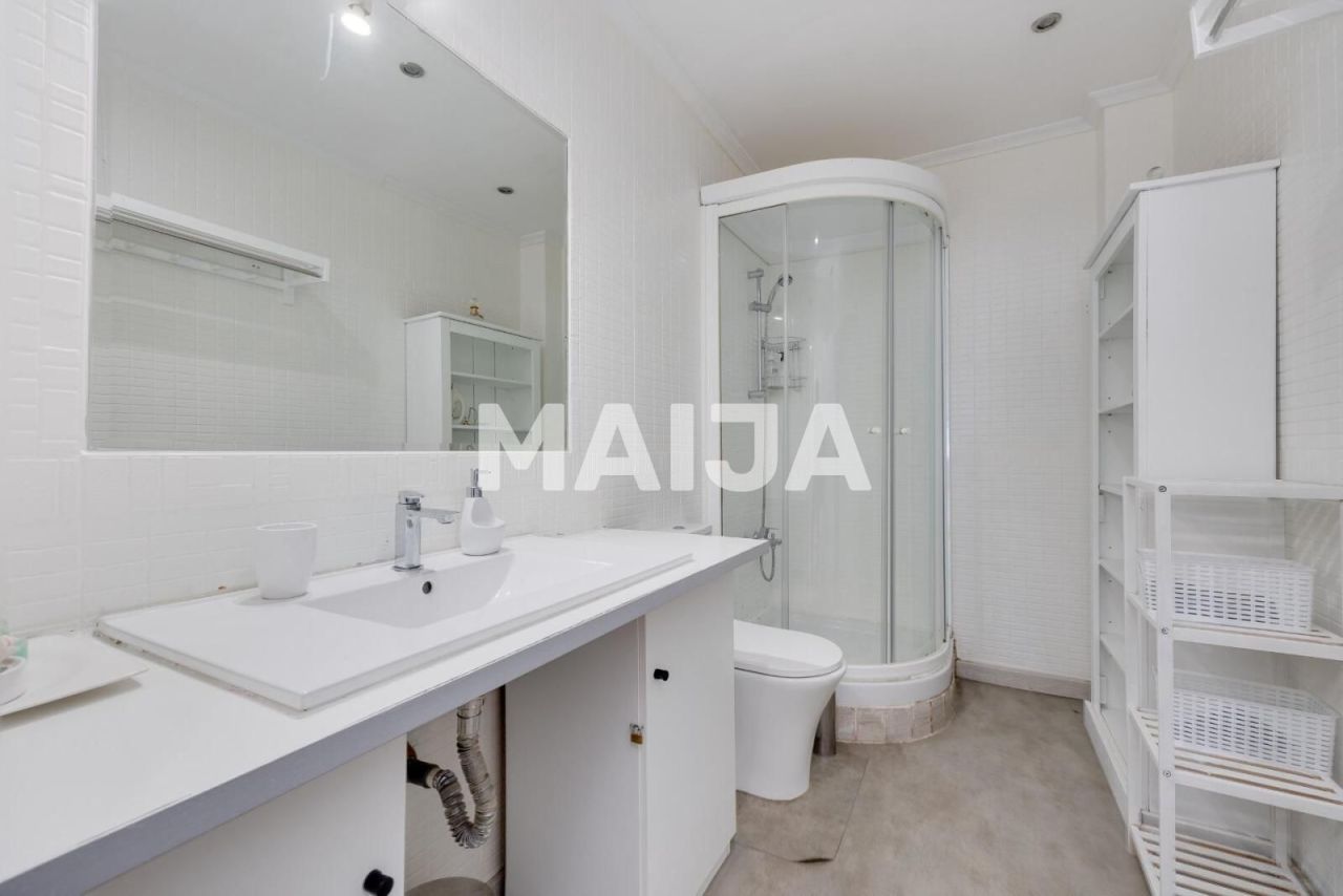 Apartment in Torrevieja, Spain, 92 m² - picture 16