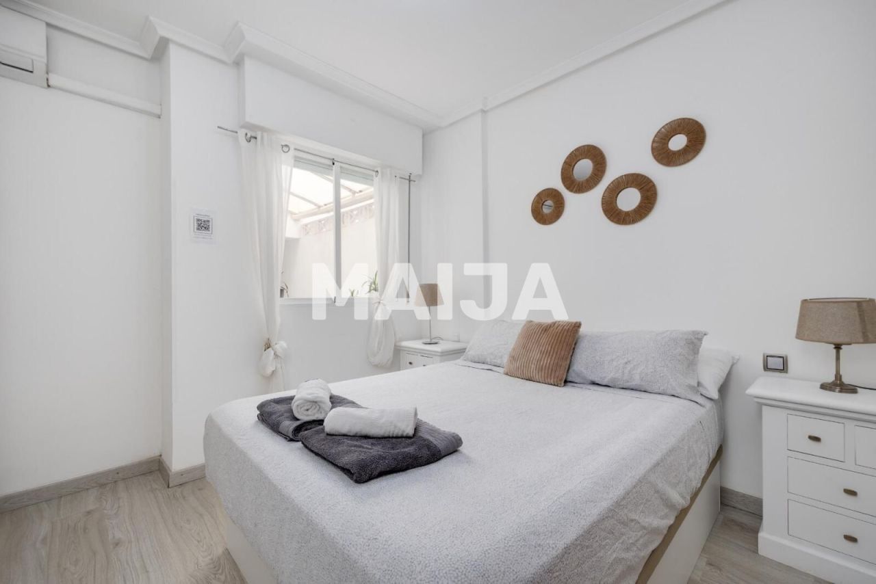 Apartment in Torrevieja, Spain, 92 m² - picture 18