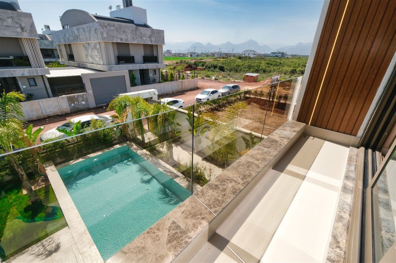 Villa en Antalya, Turquia, 536 m² - imagen 2