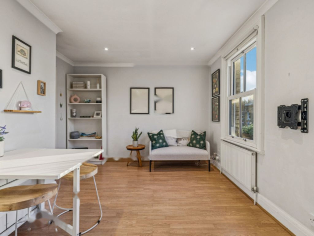 Flat in London, United Kingdom, 46 m² - picture 10