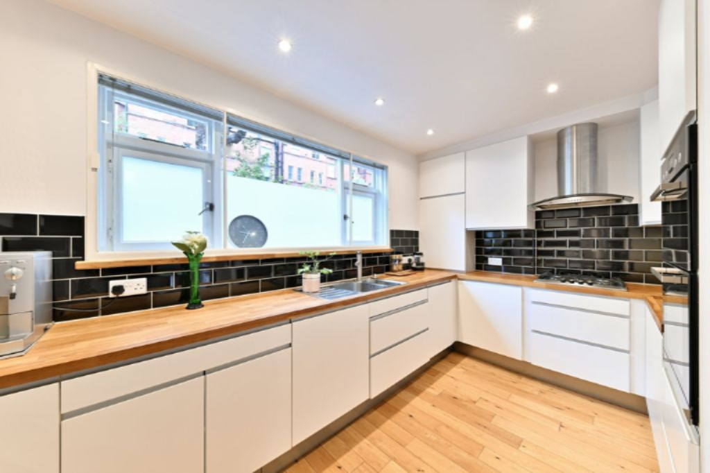 Wohnung in London, Großbritannien, 145 m² - Foto 13