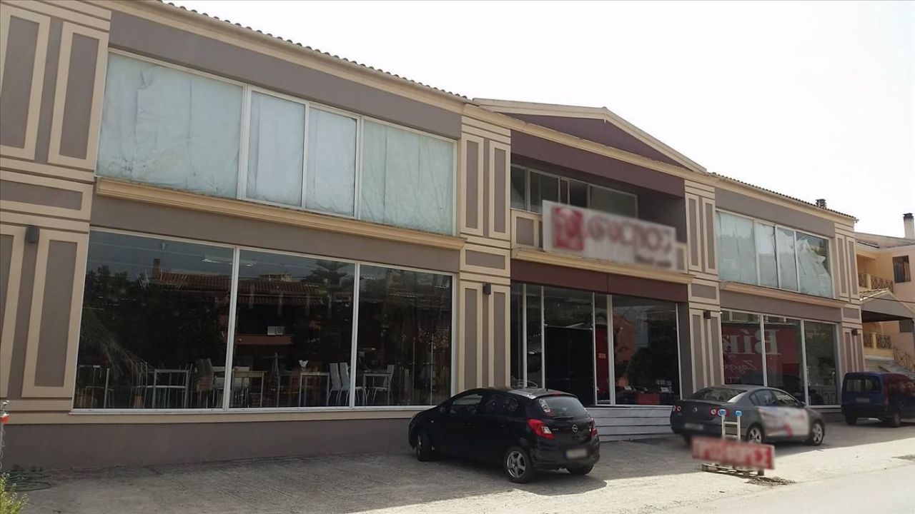 Propiedad comercial en Corfú, Grecia, 1 550 m² - imagen 1