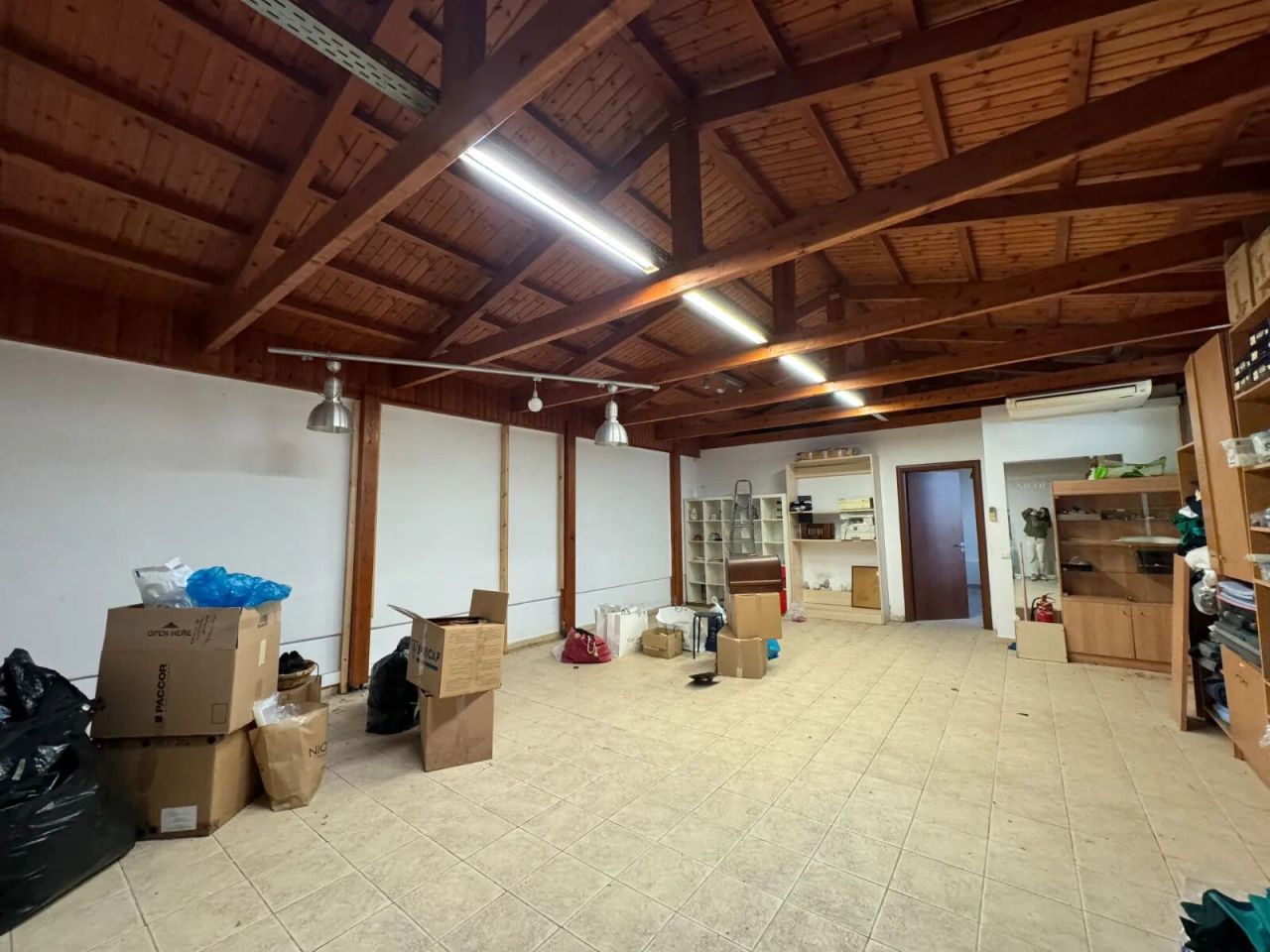 Propiedad comercial en Atenas, Grecia, 1 115 m² - imagen 6