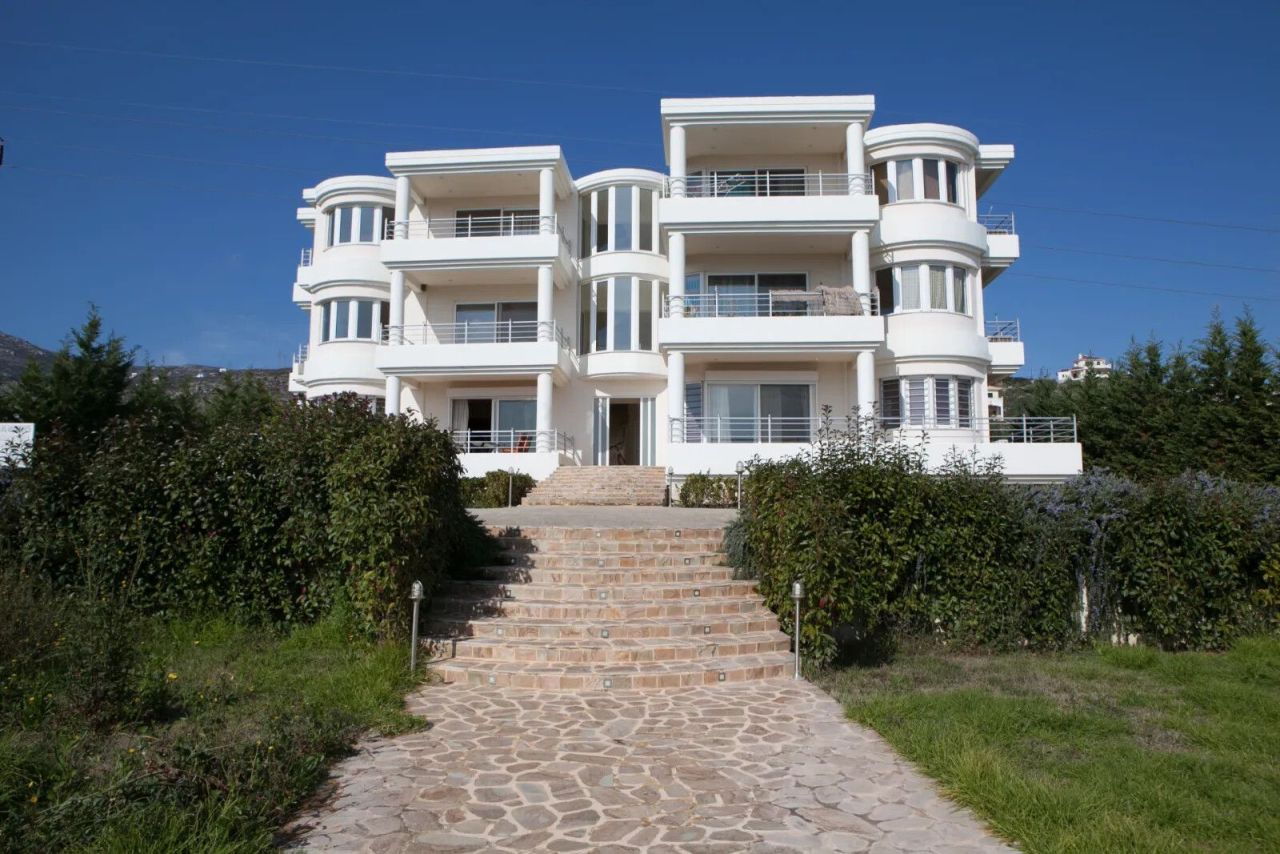 Hotel en Eubea, Grecia, 480 m² - imagen 1