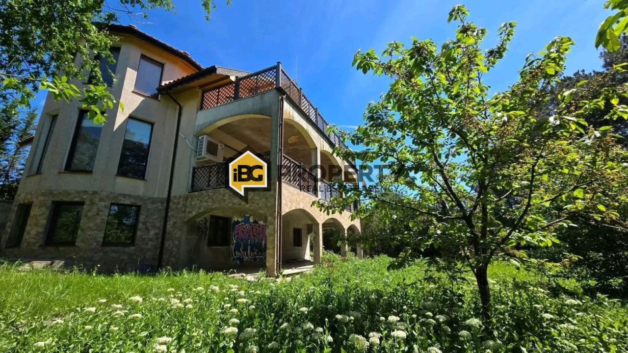 House in Varna, Bulgaria, 298 m² - picture 2