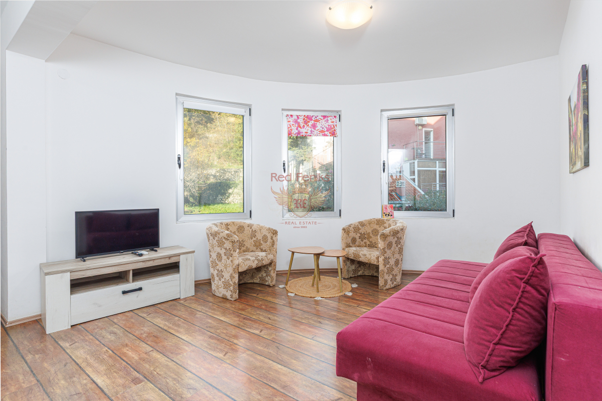 Piso en Becici, Montenegro, 49 m² - imagen 1