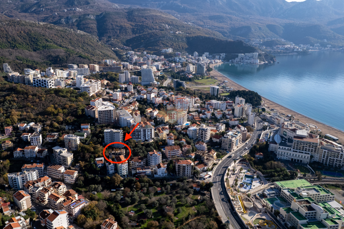 Flat in Budva, Montenegro, 120 m² - picture 1