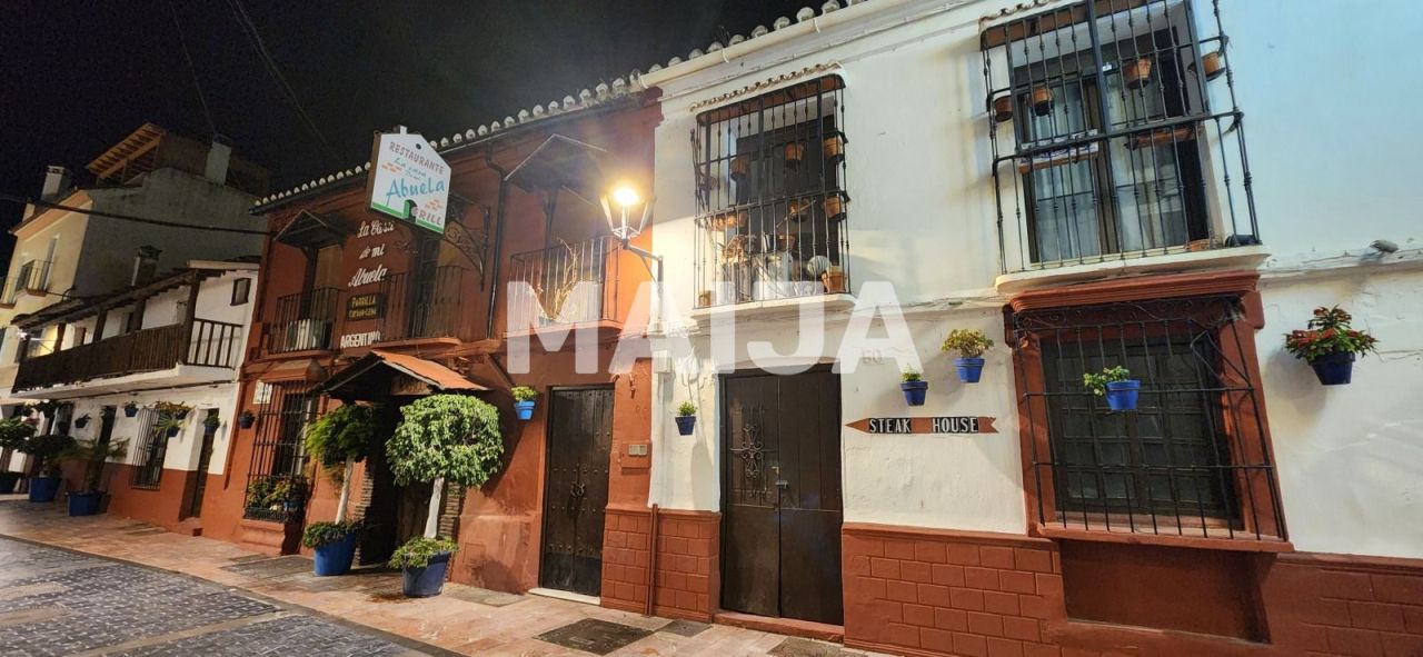 Land in Estepona, Spain, 750 m² - picture 3