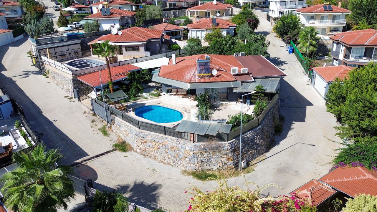Villa in Alanya, Türkei, 400 m² - Foto 2