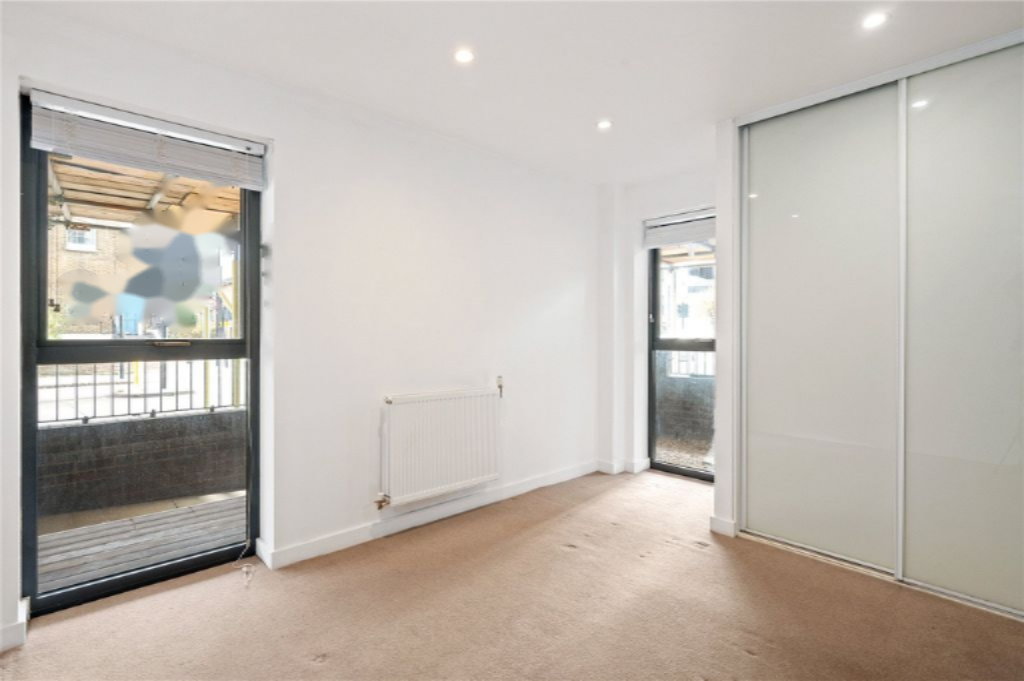 Flat in London, United Kingdom, 48 m² - picture 1