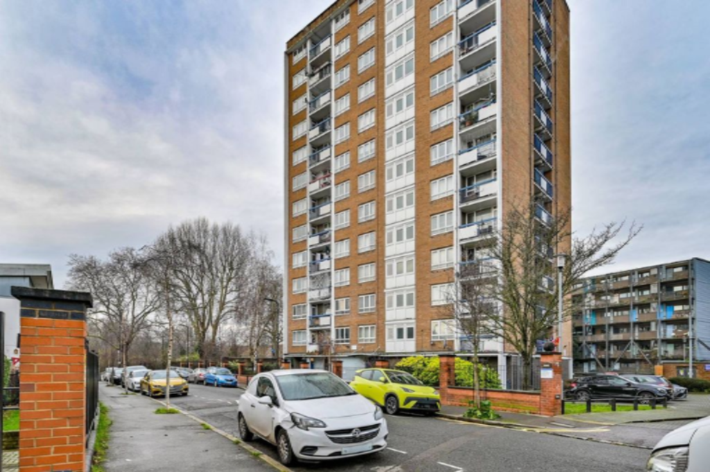 Flat in London, United Kingdom, 43 m² - picture 3