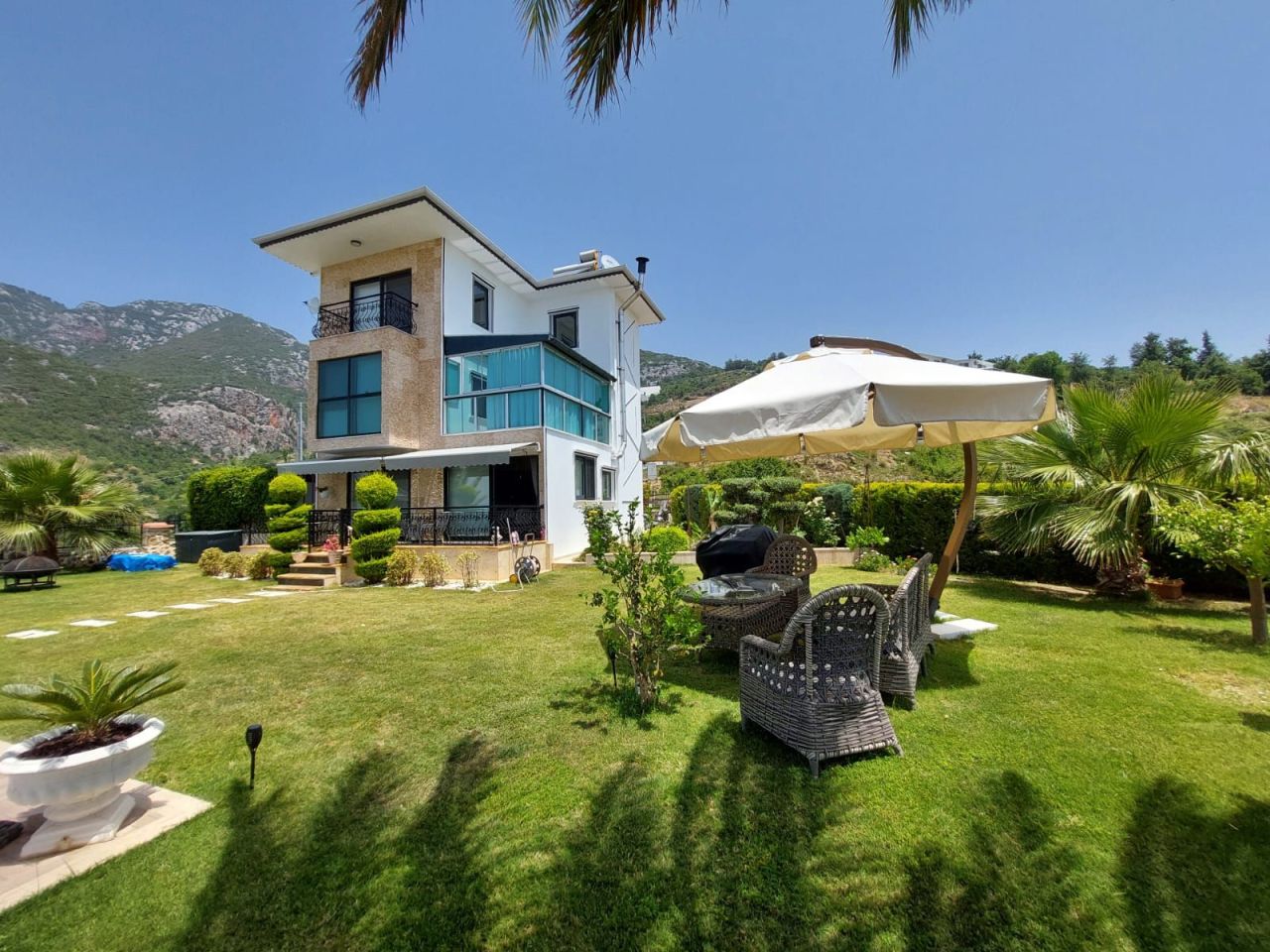 Villa in Alanya, Turkey, 225 m² - picture 1