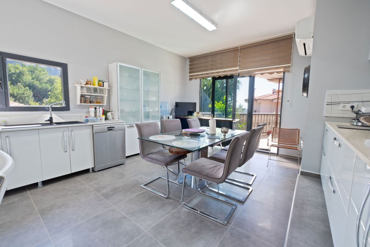 Villa in Alanya, Türkei, 400 m² - Foto 4