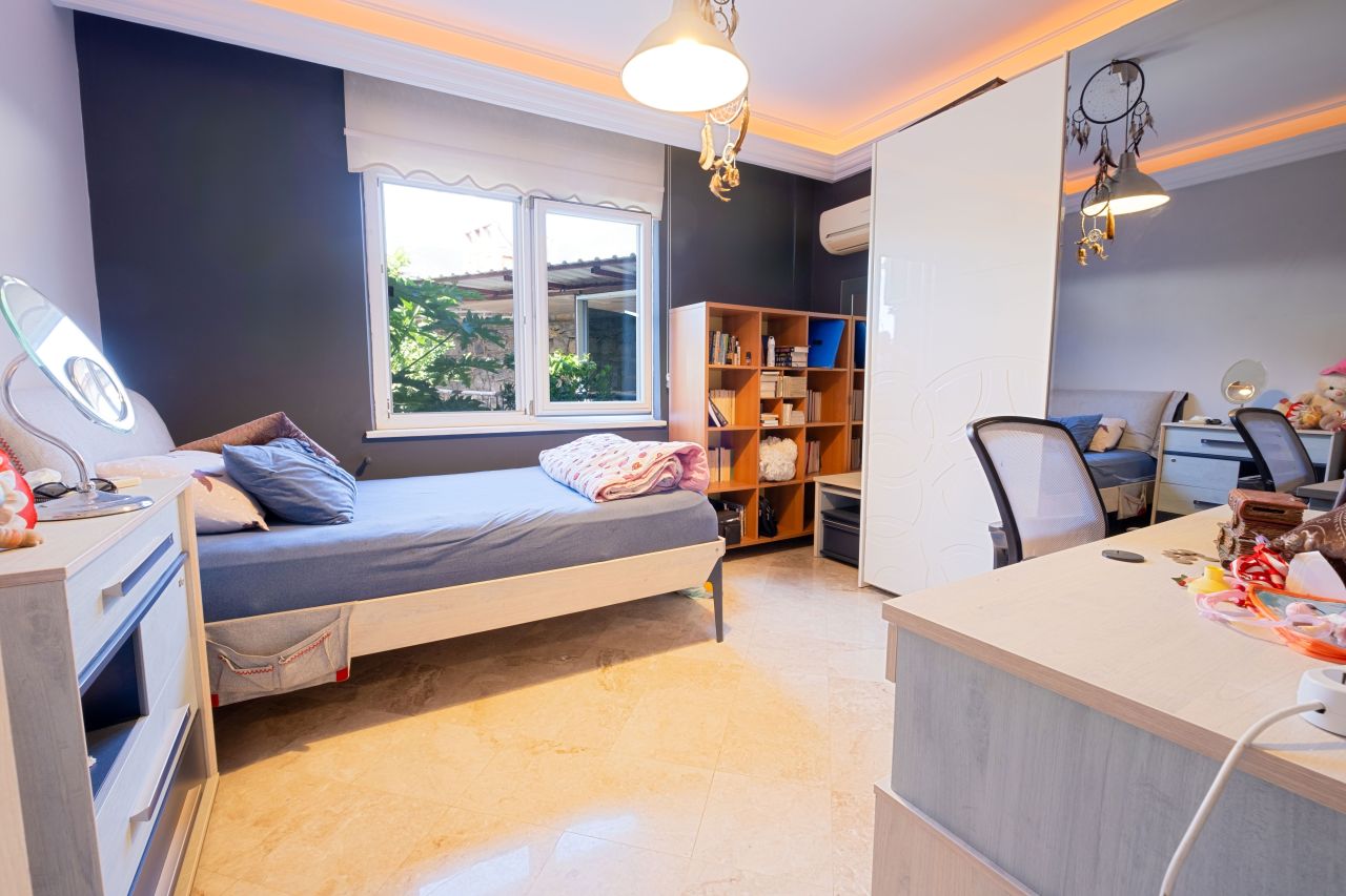 Villa in Alanya, Türkei, 400 m² - Foto 12