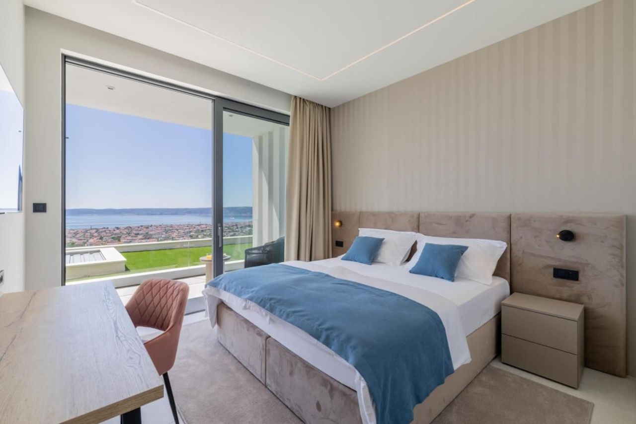 Villa in Split, Croatia, 330 m² - picture 18