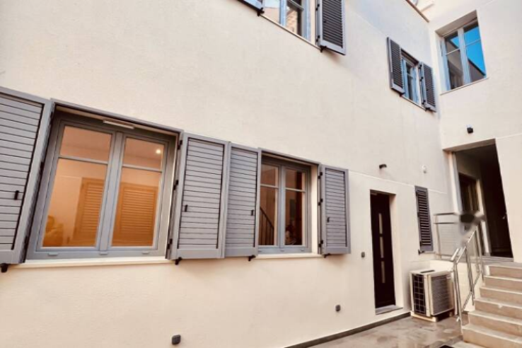 Flat in Cannes, France, 53 m² - picture 1