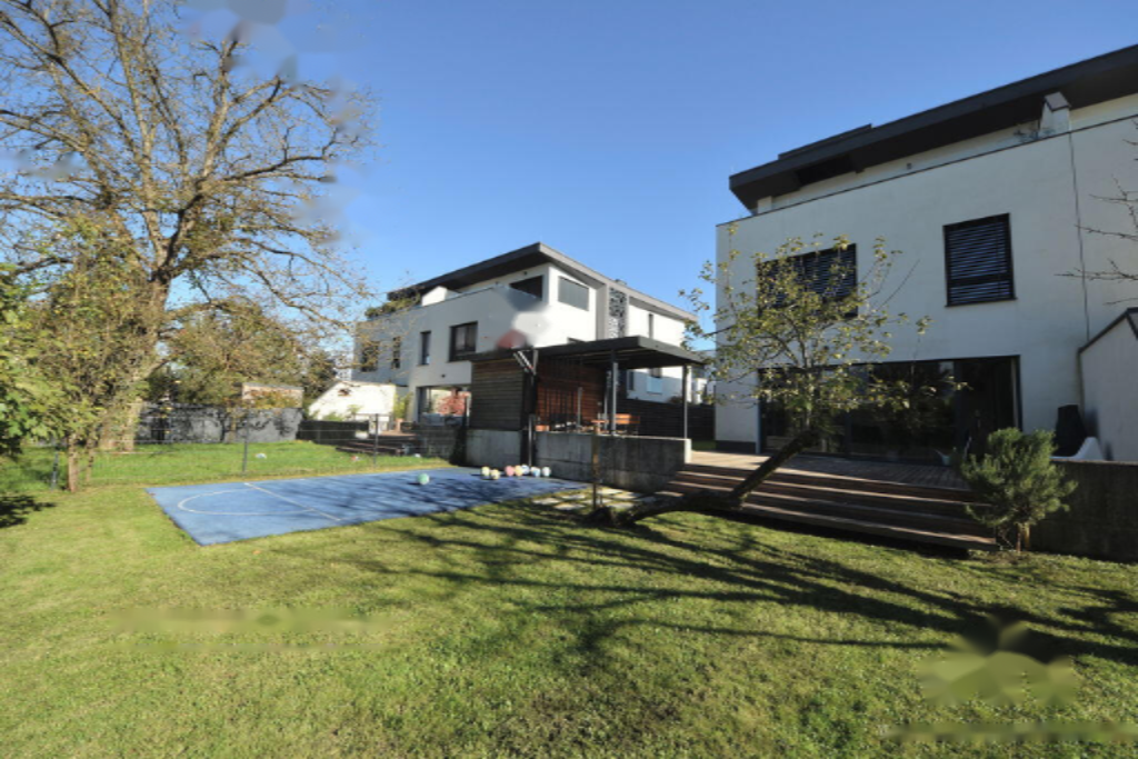 House in Ljubljana, Slovenia, 141 m² - picture 1