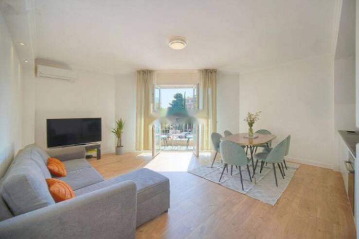 Flat in Cannes, France, 85 m² - picture 1