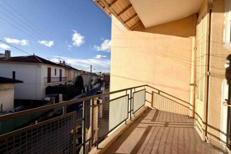 Flat in Cannes, France, 122 m² - picture 2