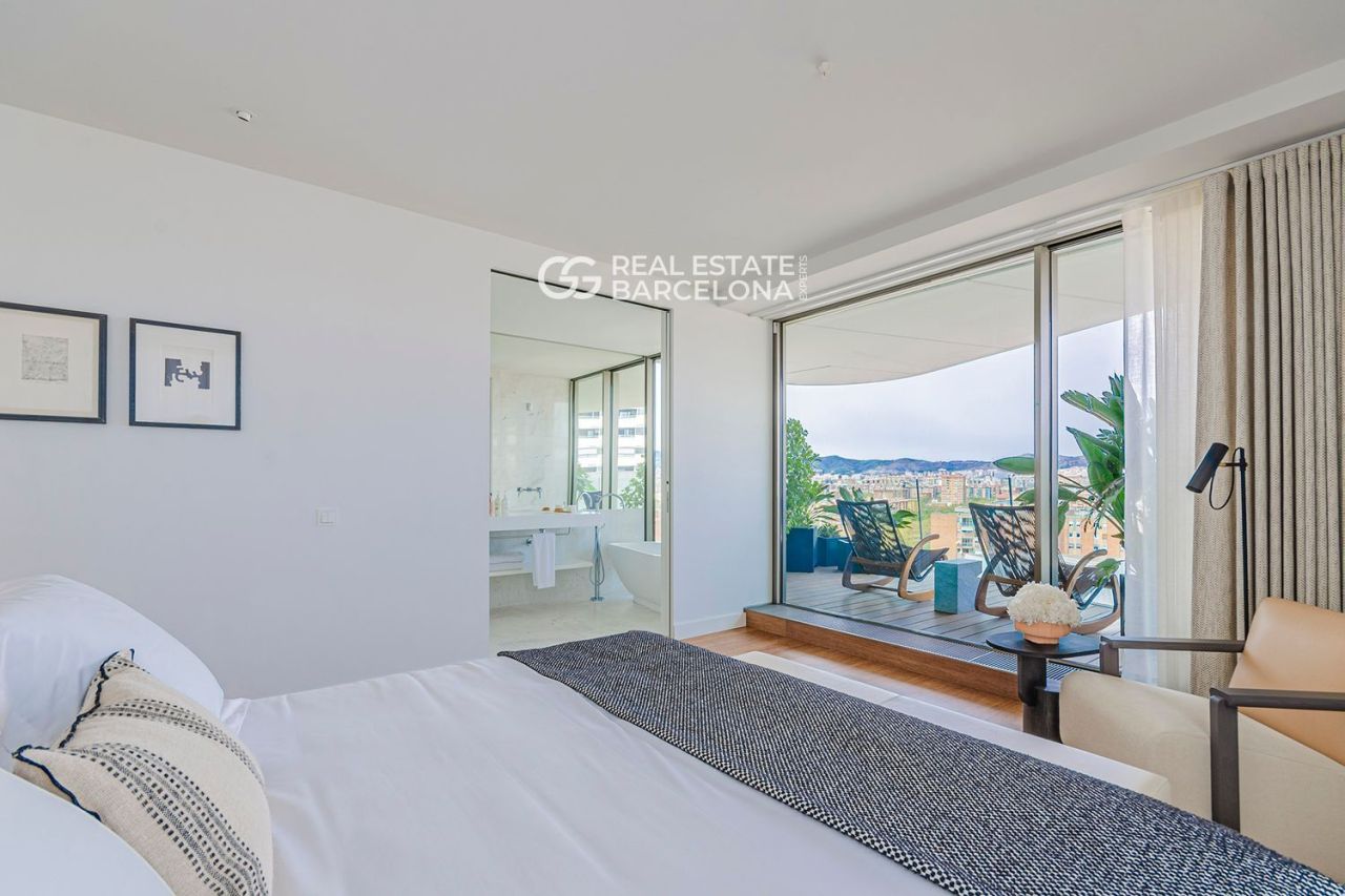 Flat in Barcelona, Spain, 184 m² - picture 14