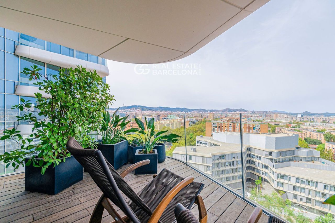 Flat in Barcelona, Spain, 184 m² - picture 17