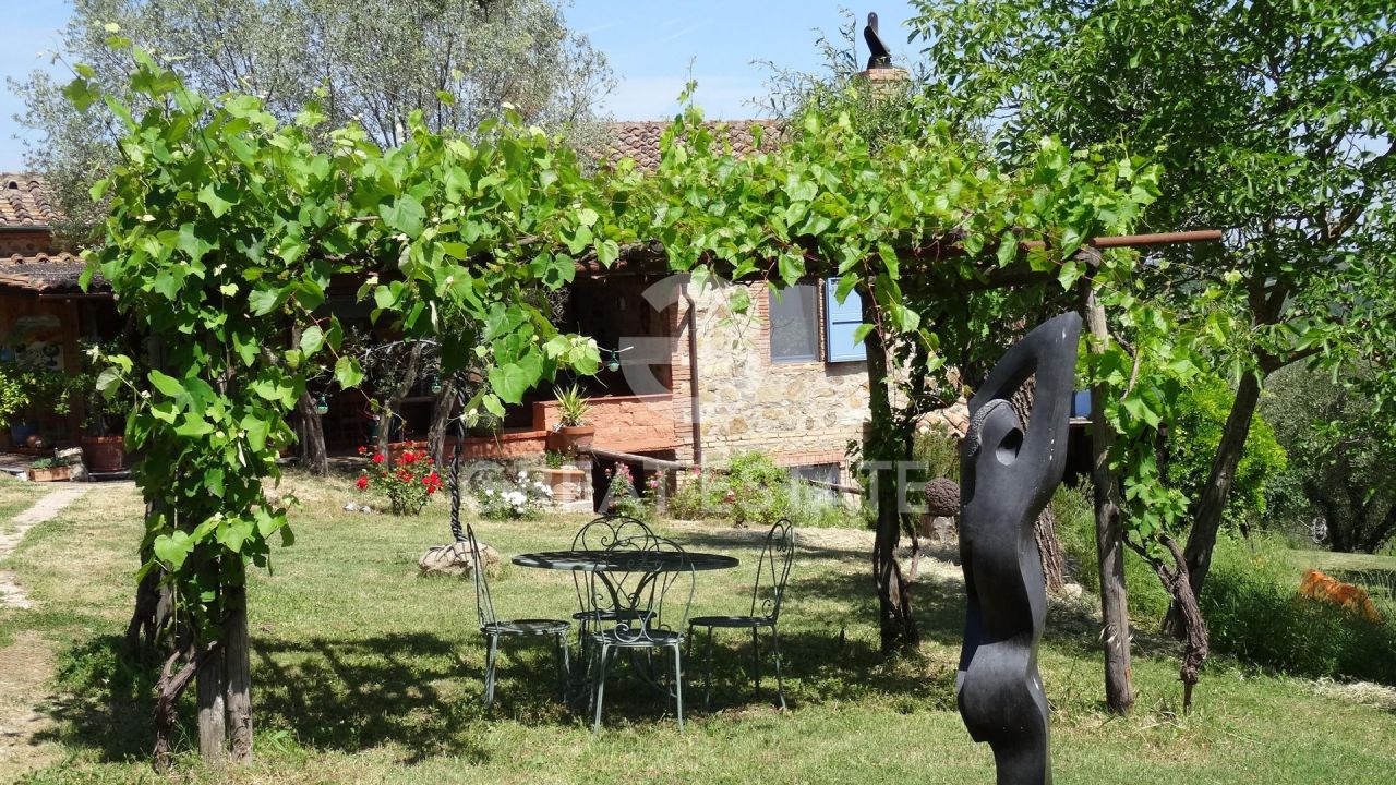 Casa Radicondoli, Italia, 318.5 m² - imagen 9