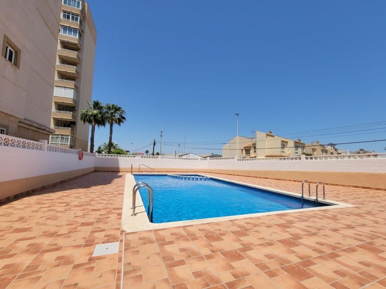 Appartement à Torrevieja, Espagne, 56 m² - image 1