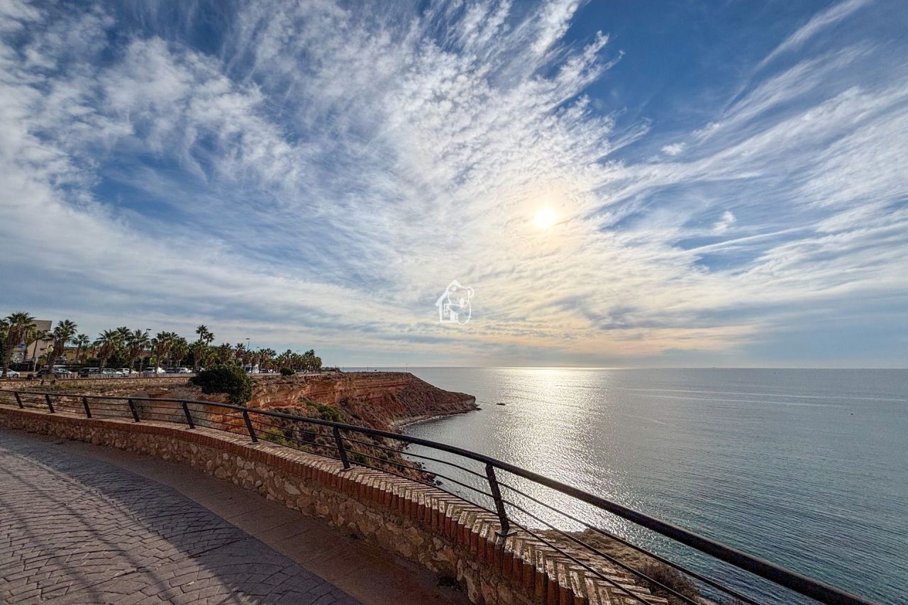 Apartamento en Orihuela Costa, España, 79 m² - imagen 1