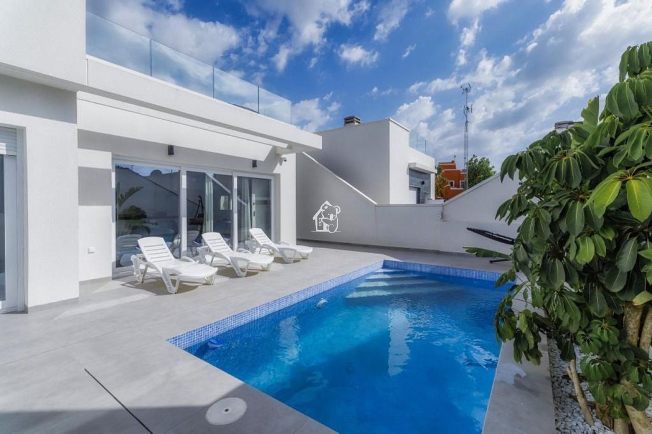 Chalet in Las Montesinos, Spain, 400 m² - picture 1