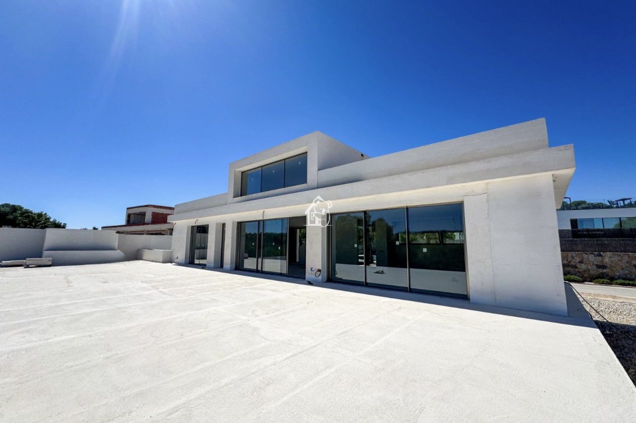 Chalet à Las Colinas, Espagne, 450 m² - image 1