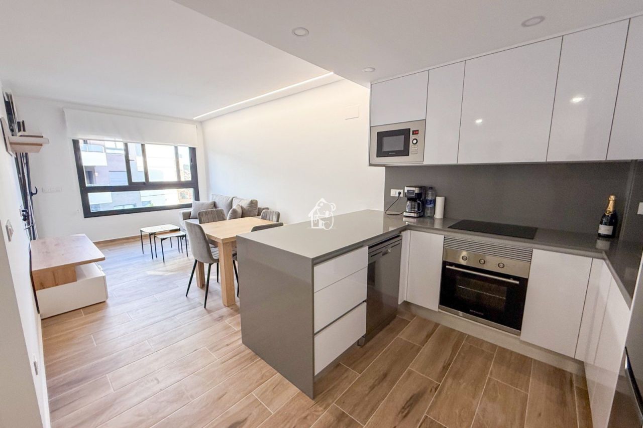 Apartment in Villamartin, Spain, 80 m² - picture 1