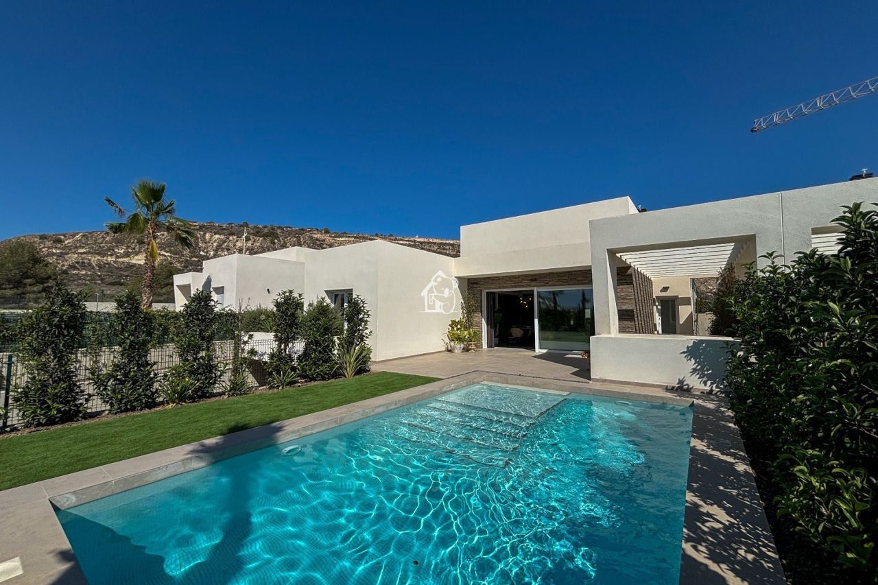 Villa in Algorfa, Spanien, 132 m² - Foto 1