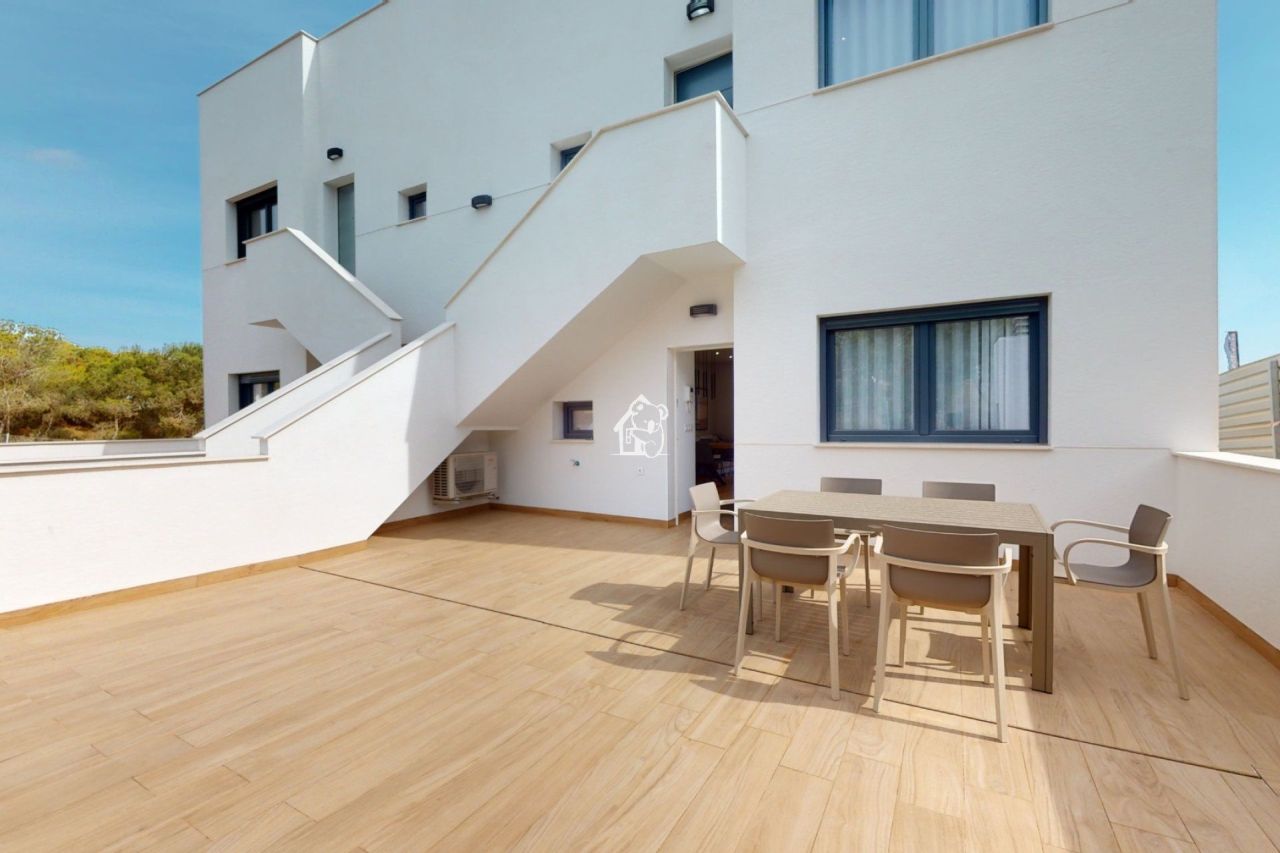 Apartamento en Torrevieja, España, 131 m² - imagen 2