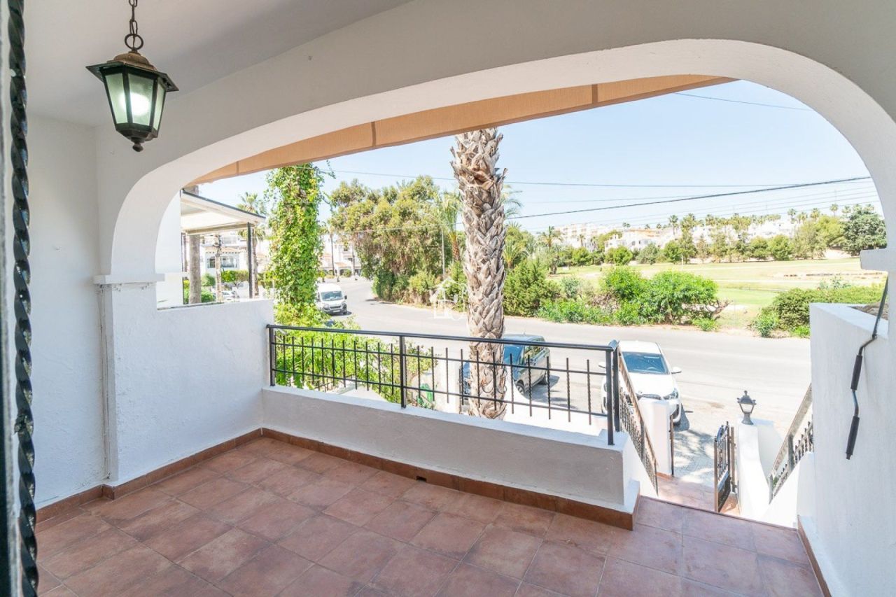 Chalet à Orihuela Costa, Espagne, 170 m² - image 2