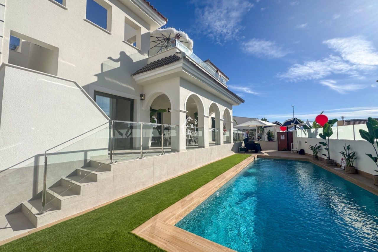 Chalet a Ciudad Quesada, Spagna, 168 m² - foto 2