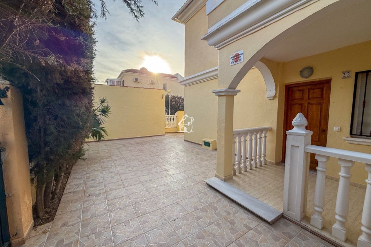 Bungalow in Torrevieja, Spain, 80 m² - picture 3