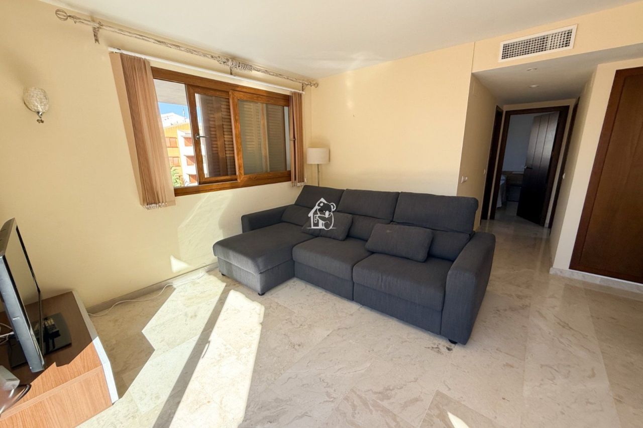 Apartment in Torrevieja, Spain, 80 m² - picture 3