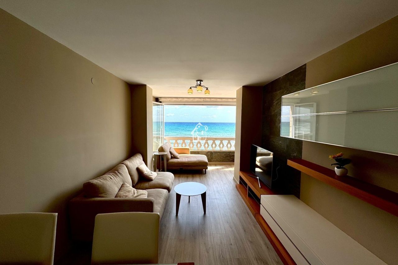 Flat in Torrevieja, Spain, 90 m² - picture 3