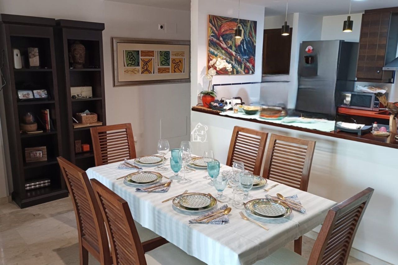 Apartment in Punta Prima, Spain, 85 m² - picture 4