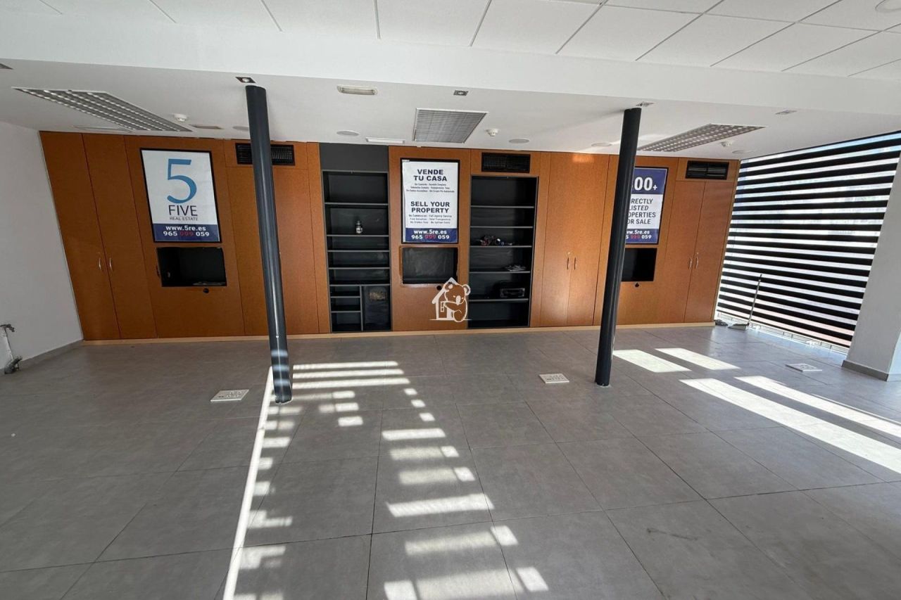 Office in Pilar de la Horadada, Spain, 70 m² - picture 4