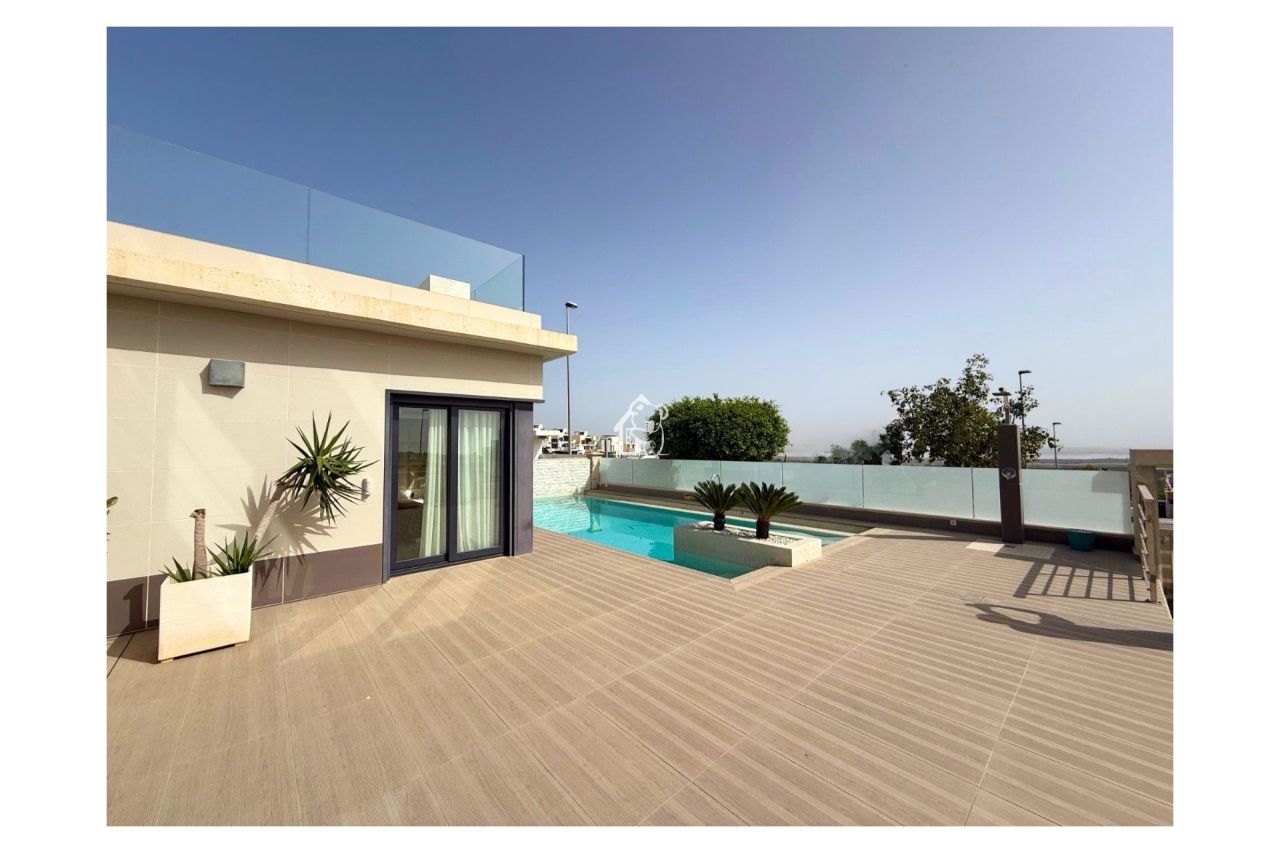 Villa in San Miguel de Salinas, Spain, 316 m² - picture 4