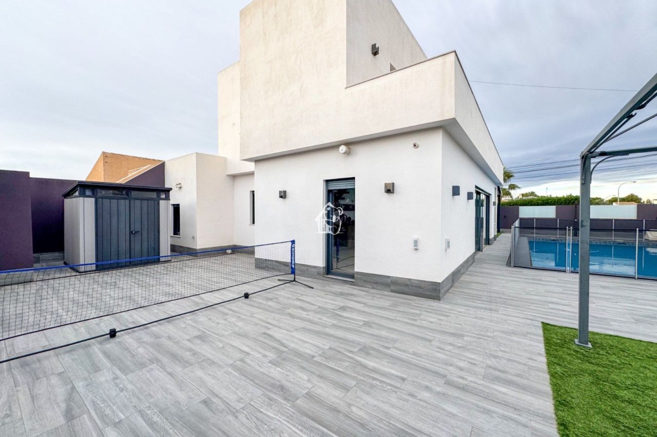 Villa a Torrevieja, Spagna, 162 m² - foto 4